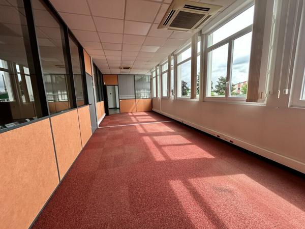 Châtenoy le Royal Zone Verte - Proximité échangeur Nord - Bureaux 412 m² à louer
