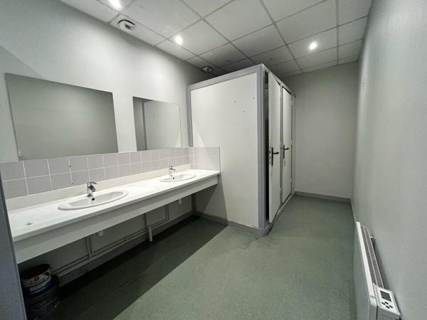 Châtenoy le Royal Zone Verte - Proximité échangeur Nord - Bureaux 412 m² à louer