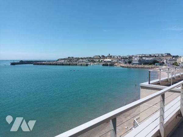 A VENDRE à GRANVILLE (50400), face au Port de Plaisance. Vue Mer.
Dans la résidence Port Granv...
