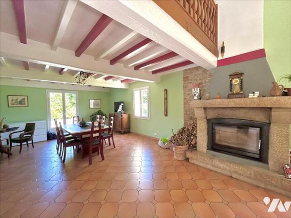 Coup de cœur  assuré pour cette maison de caractère en parfait état!