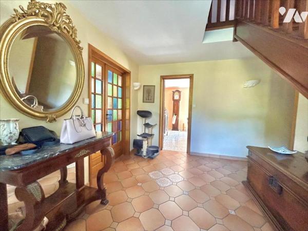 Coup de cœur  assuré pour cette maison de caractère en parfait état!