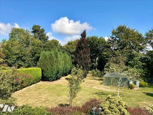 Coup de cœur  assuré pour cette maison de caractère en parfait état!