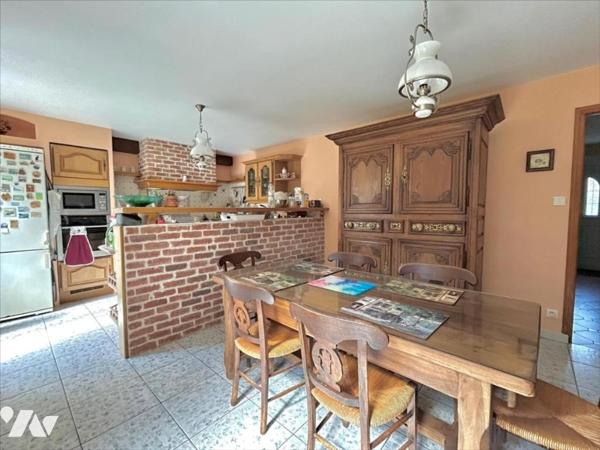 Coup de cœur  assuré pour cette maison de caractère en parfait état!