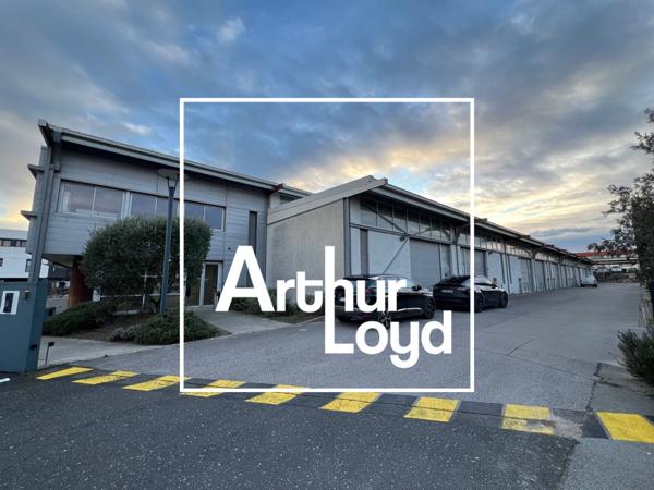 Bureaux à louer à Castries 51 m2 dans bâtiment haut de gamme avec parking