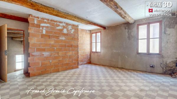 Maison de ville à rénover BRIGNOLES (83)