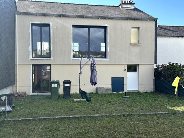 Maison des années 1970 à rénover.