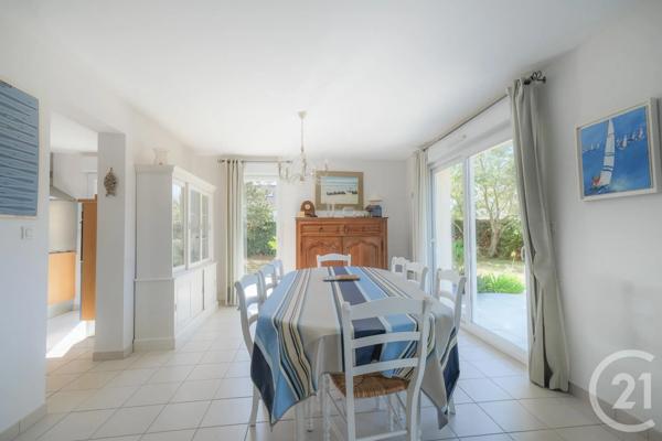 Maison à vendre  7 pièces - 137,10 m 2   DENNEVILLE  - 50