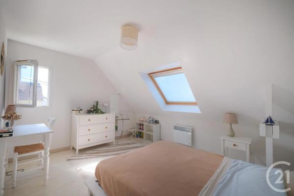 Maison à vendre  7 pièces - 137,10 m 2   DENNEVILLE  - 50