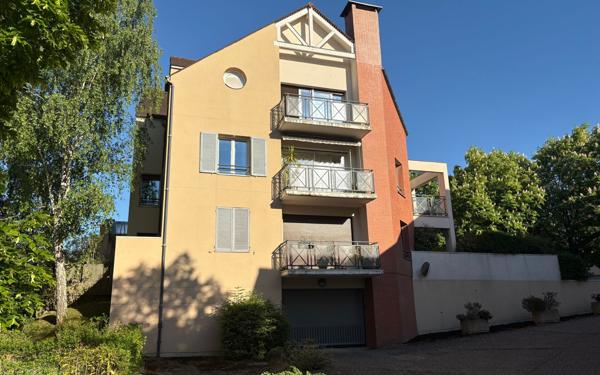 Appartement à louer    3 pièces • 76,40 m2 Gif-sur-Yvette