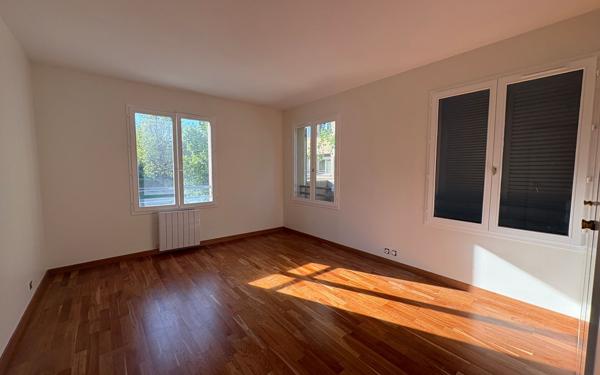 Appartement à louer    3 pièces • 76,40 m2 Gif-sur-Yvette