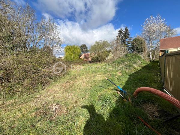 Terrain de 831 m²