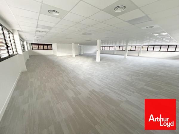 Bureaux à louer Montpellier Parc Club du Millénaire open space rénové