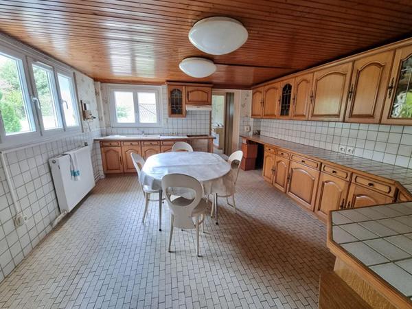 Maison 4 pièces 98 m2 jardin grand garage