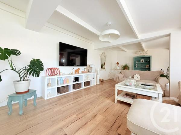 Immeuble à vendre  724,26 m 2   LONGEVILLE SUR MER  - 85