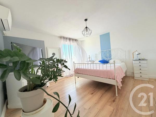 Immeuble à vendre  724,26 m 2   LONGEVILLE SUR MER  - 85