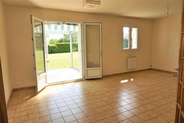 MAISON TRADITIONNELLE EN CENTRE BOURG