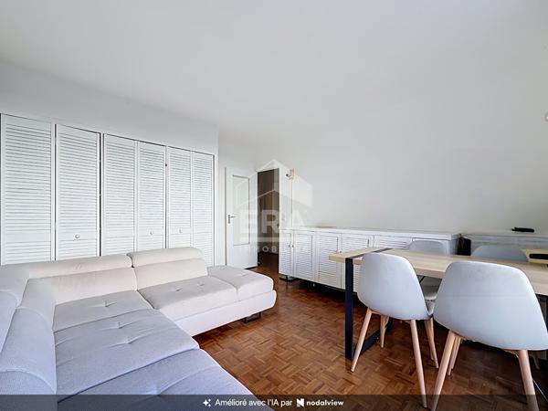 Michel Bizot 2 pièces 43m2 avec balcon de 8m2