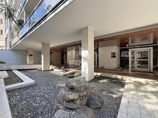 Michel Bizot 2 pièces 43m2 avec balcon de 8m2