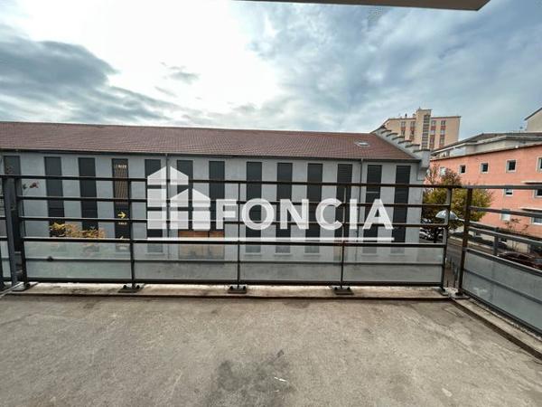 Location Appartement 2 pièces 37.2 m² - PAPILLON RESIDENCE OPALINE 2 Villeurbanne 69100