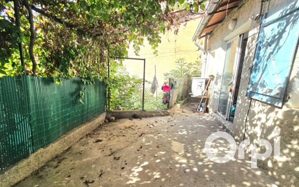 Maison à vendre    4 pièces •  Eyguières