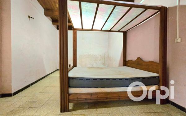 Maison à vendre    4 pièces •  Eyguières