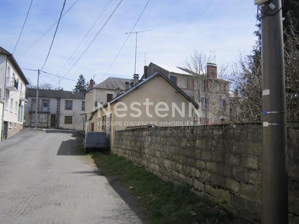 Maison * 7 Pièces * 180 M² * 23100 La Courtine * 65 400  €