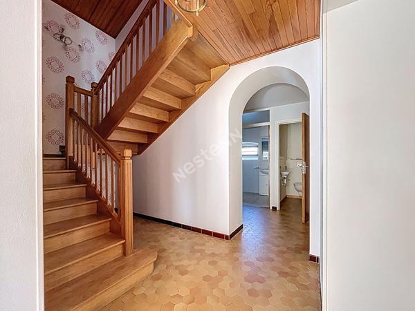 Maison mitoyenne à rénover avec jardin, dans corps de ferme, à vendre sur Epagny Metz-Tessy