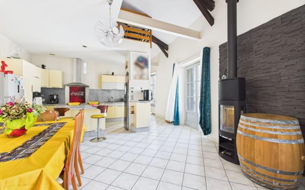 Maison à vendre    5 pièces • 133,80 m2 Saint-Marcellin