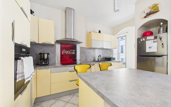 Maison à vendre    5 pièces • 133,80 m2 Saint-Marcellin