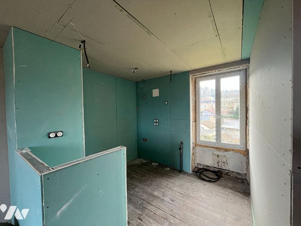 Immeuble avec avec 3 appartements - Figeac