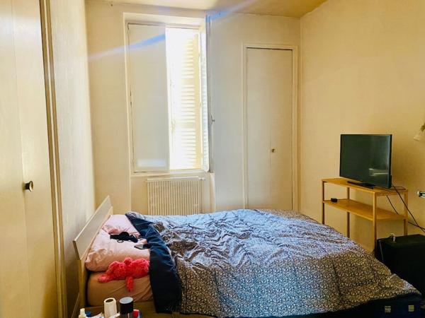A vendre - Superbe appartement familial à Néris-Les-Bains 110 m² avec garage en sous/sol pour 2 voitures !!! Neris les bains