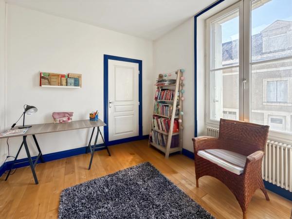 dept de la Vienne (86) Maison bourgeoise  à vendre 6 pièces COLOMBIERS (86)