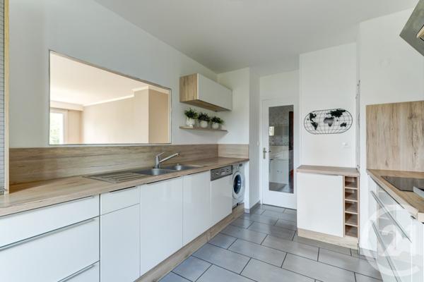 Appartement F3 à vendre  3 pièces - 75,10 m2 TASSIN LA DEMI LUNE - 69