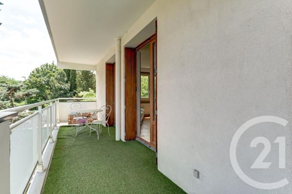 Appartement F3 à vendre  3 pièces - 75,10 m2 TASSIN LA DEMI LUNE - 69