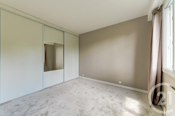 Appartement F3 à vendre  3 pièces - 75,10 m2 TASSIN LA DEMI LUNE - 69