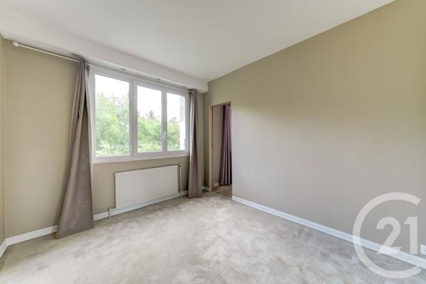 Appartement F3 à vendre  3 pièces - 75,10 m2 TASSIN LA DEMI LUNE - 69