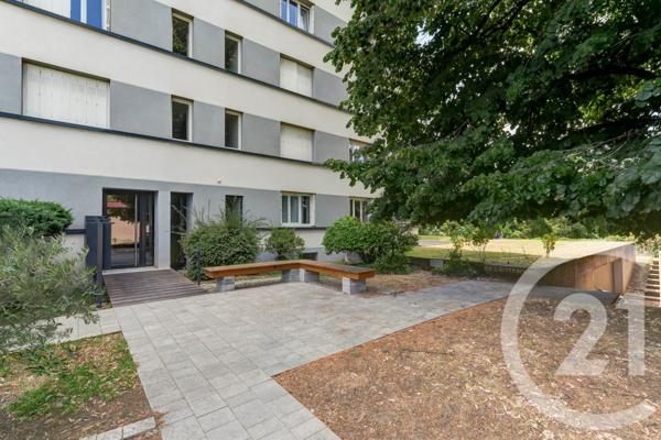 Appartement F3 à vendre  3 pièces - 75,10 m2 TASSIN LA DEMI LUNE - 69