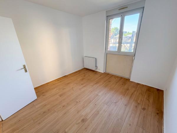 RUE DE TANGER - APPARTEMENT T2 RÉNOVÉ