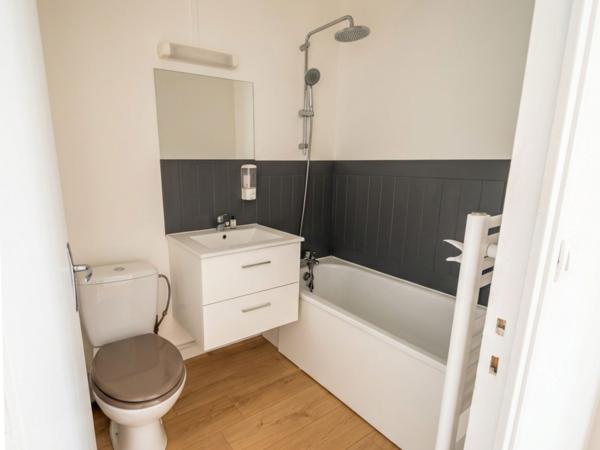 RUE DE TANGER - APPARTEMENT T2 RÉNOVÉ