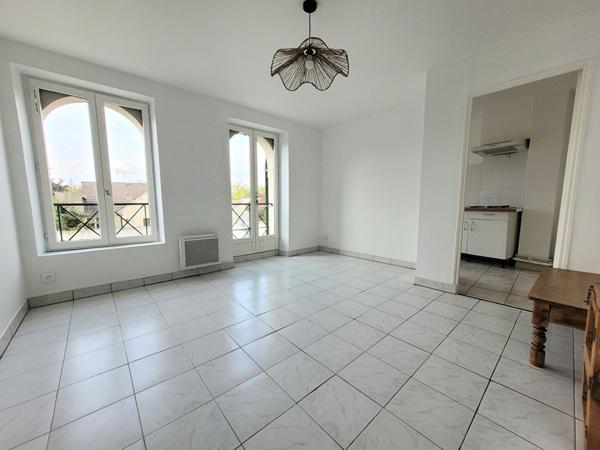Appartement Mantes La Jolie de 2 pièces avec parking