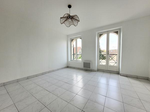 Appartement Mantes La Jolie de 2 pièces avec parking