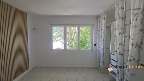 MAISON DE STANDING AVEC PISCINE