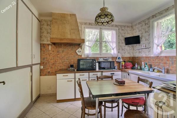 Maison à vendre  5 pièces - 123 m 2   CHATEAU THIERRY  - 02