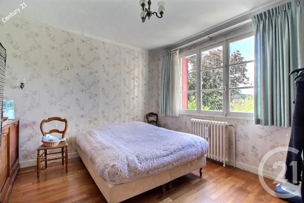 Maison à vendre  5 pièces - 123 m 2   CHATEAU THIERRY  - 02