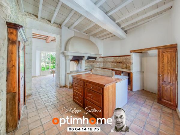 Grande Maison Bourgeoise de 1805 avec jardin et piscine – Nîmes Saint-Césaire