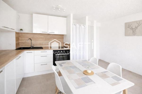 T2 rénové en rez-de-jardin au cœur de la pinède