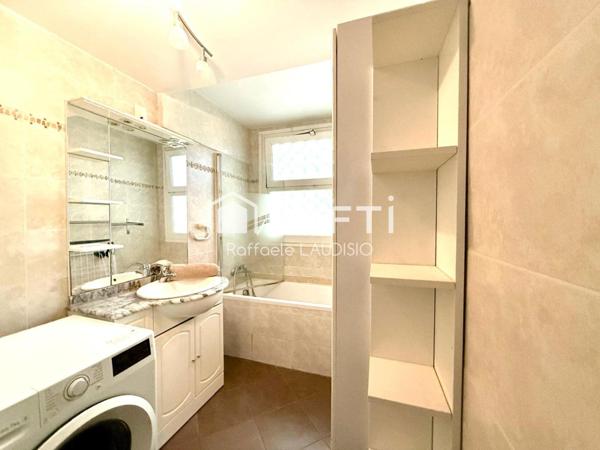 Appartement T3 – 54 m² – Centre de Saint-Raphaël