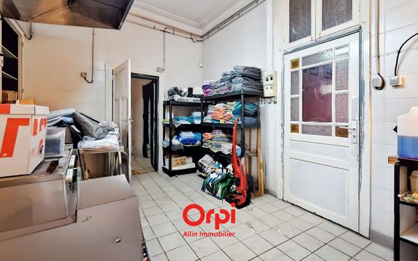 Maison à vendre    2 pièces •  Néris-les-Bains