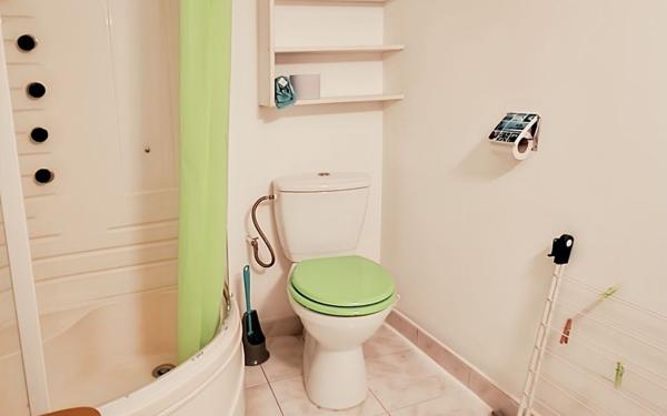 Maison à vendre    2 pièces •  Néris-les-Bains