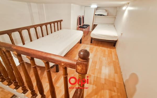 Maison à vendre    2 pièces •  Néris-les-Bains